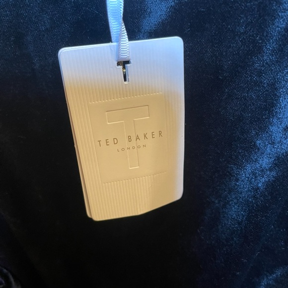 Elegant Black Queen Bee Ruffle Shift Dress Ted Baker NWT - Picture 13 of 16